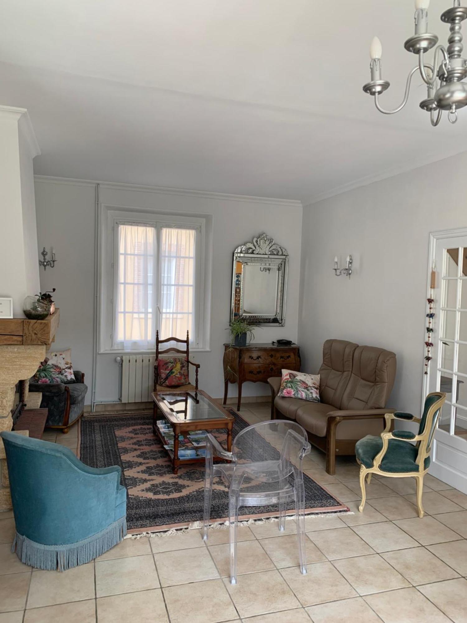 Le Claugi Villa Damery  Room photo